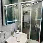 Appartement 4 *